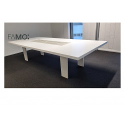 Table de réunion design FAMO Mahia 12 à 14 places Laquée blanc 320x140cm occasion pas chère Design 2008 by AITOR GARCIA VICUÑA