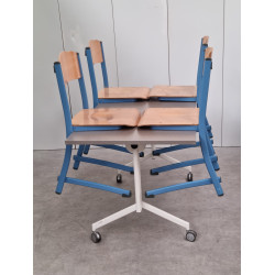 Lot de 52 chaises appui sur table