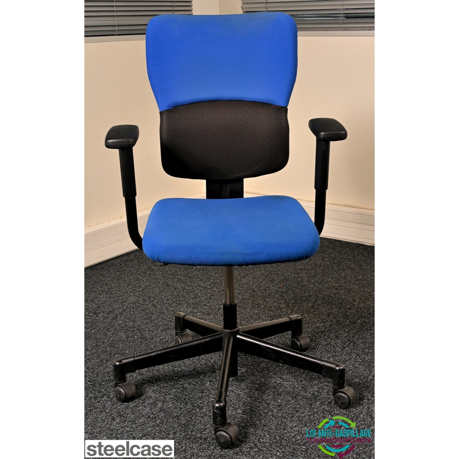 Fauteuil STEELCASE Let's B professionnel tissu  bleu occasion pas cher  économie circulaire loi  Agec réemploie