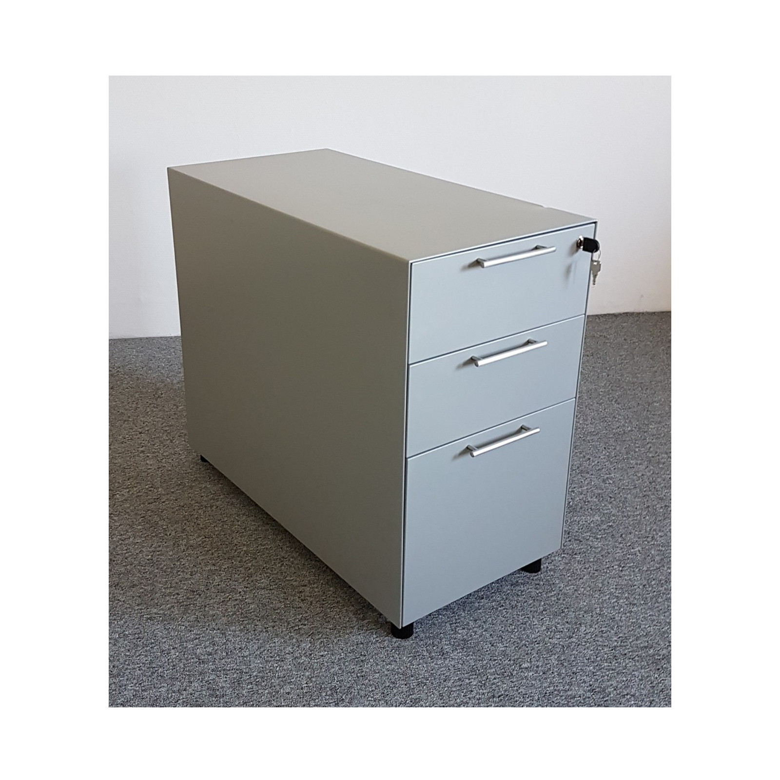 Caisson métallique monobloc hauteur de bureau 80 cm de profondeur promo pas cher prix cassé occasion